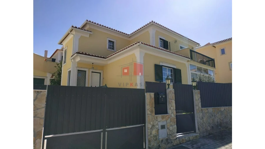 Moradia T5 para Venda em Ericeira Foto 3