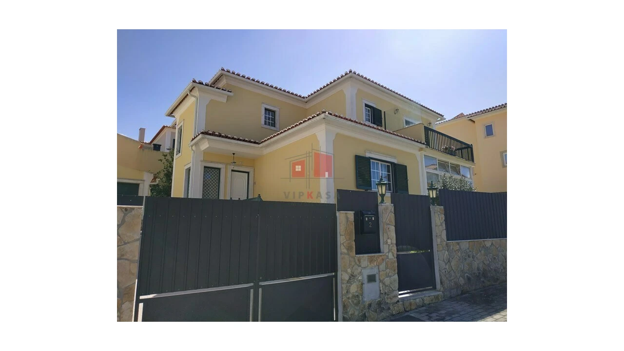 Moradia T5 para Venda em Ericeira Foto 3