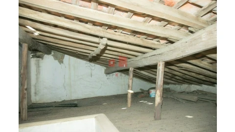 Moradia T9 para Venda em Espírito Santo, Nossa Senhora da Graça e São Simão