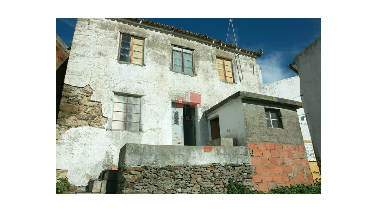 Moradia T9 para Venda em Espírito Santo, Nossa Senhora da Graça e São Simão Foto 3