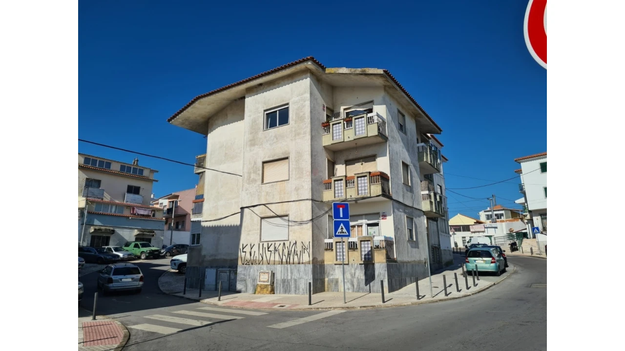 Prédio para Venda em São Domingos de Rana Foto 8