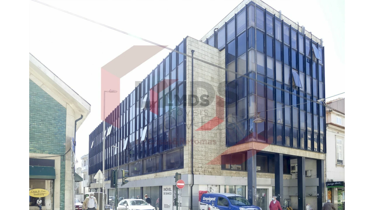 Loja para Venda em Matosinhos e Leça da Palmeira Foto 1
