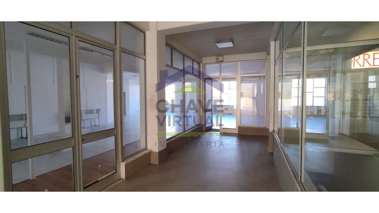 Loja para Venda em Bombarral e Vale Covo Foto 3