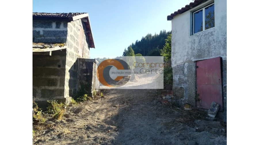 Moradia T2 para Venda em Tabuadelo e São Faustino Foto 6