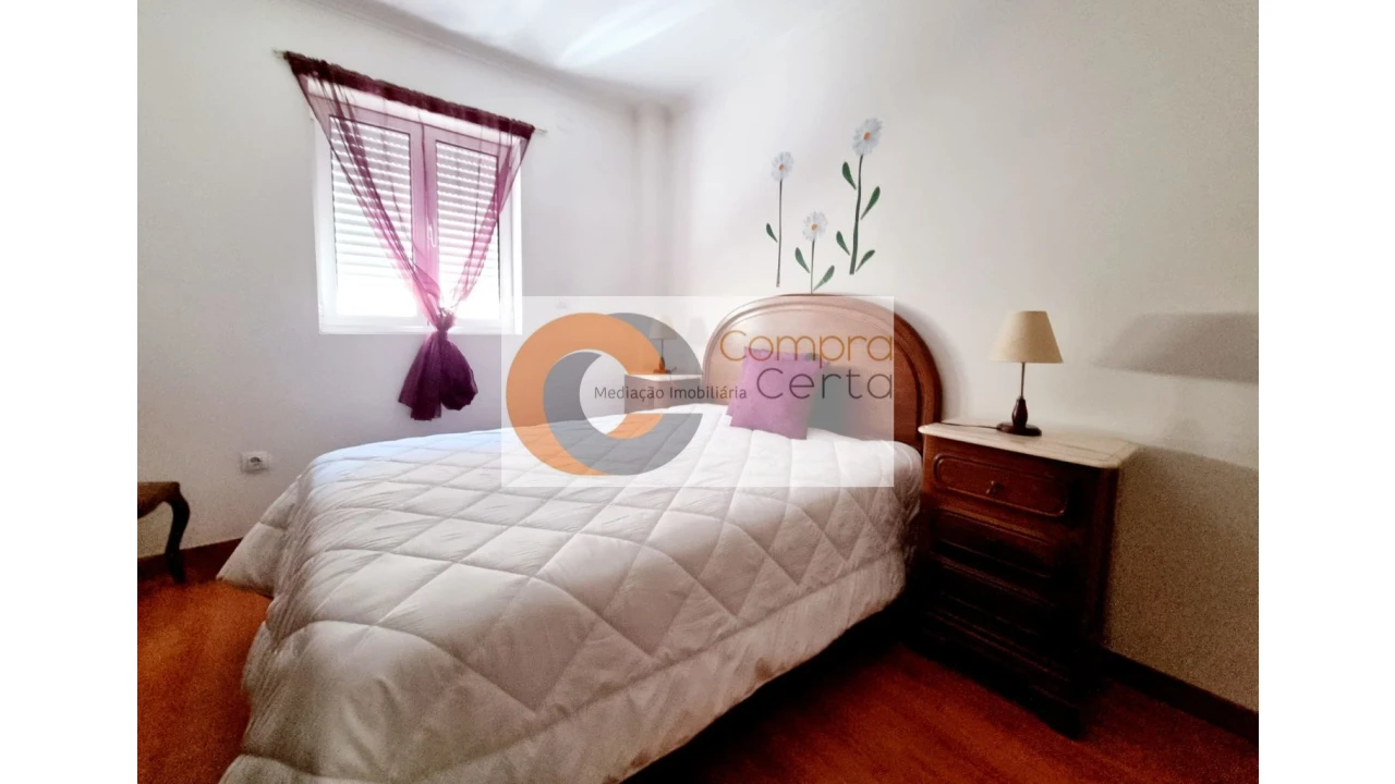 Prédio para Venda em Charneca de Caparica e Sobreda Foto 13