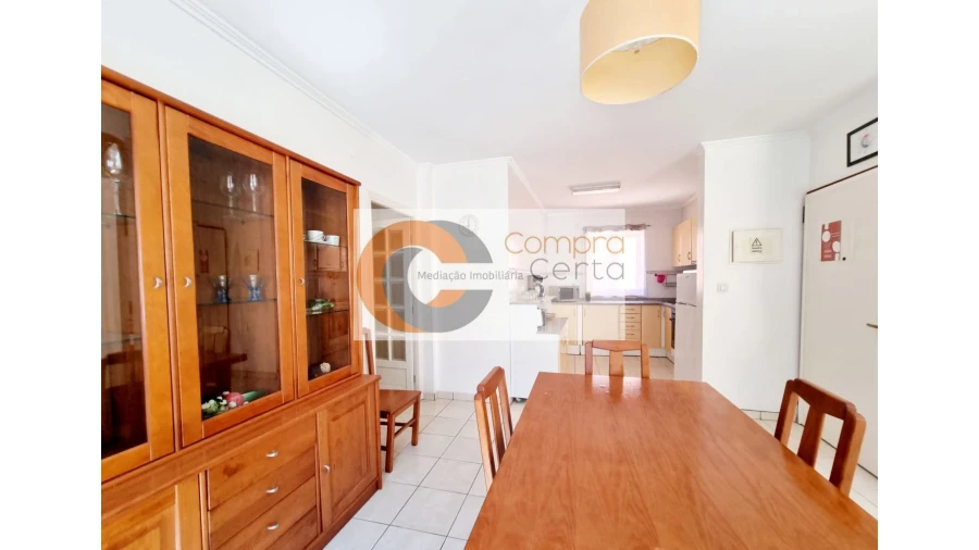 Prédio para Venda em Charneca de Caparica e Sobreda Foto 16