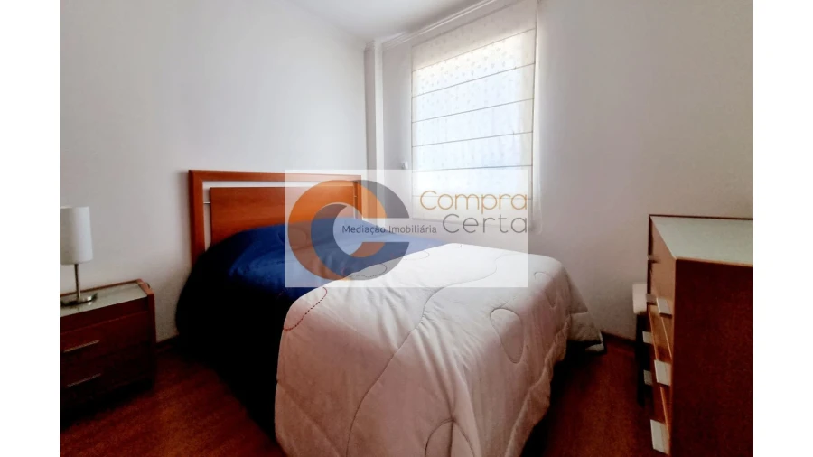 Prédio para Venda em Charneca de Caparica e Sobreda Foto 18