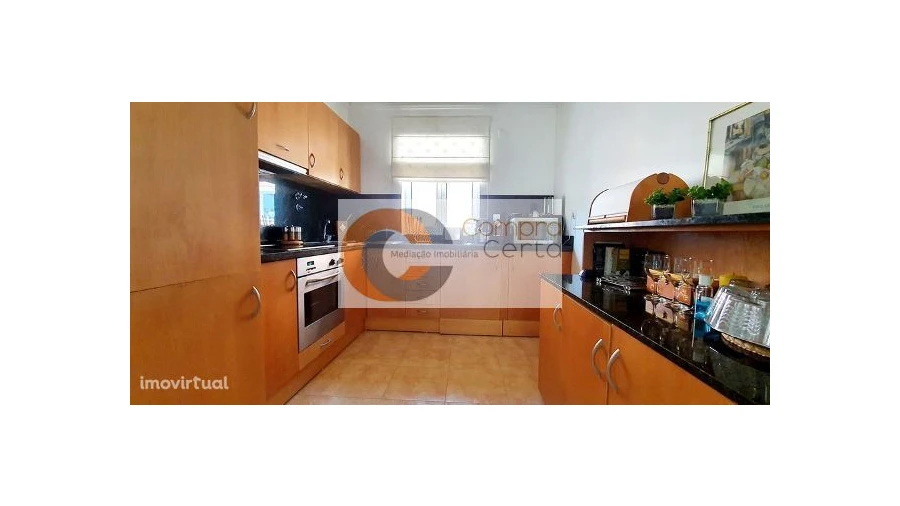 Prédio para Venda em Charneca de Caparica e Sobreda Foto 19