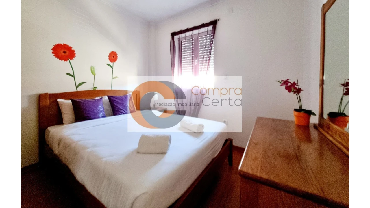 Prédio para Venda em Charneca de Caparica e Sobreda Foto 11