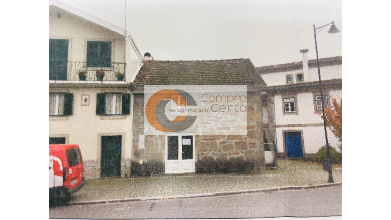 Moradia T4 para Venda em São Martinho de Antas e Paradela de Guiães Foto 3
