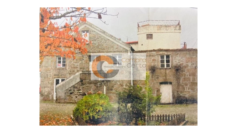 Moradia T4 para Venda em São Martinho de Antas e Paradela de Guiães