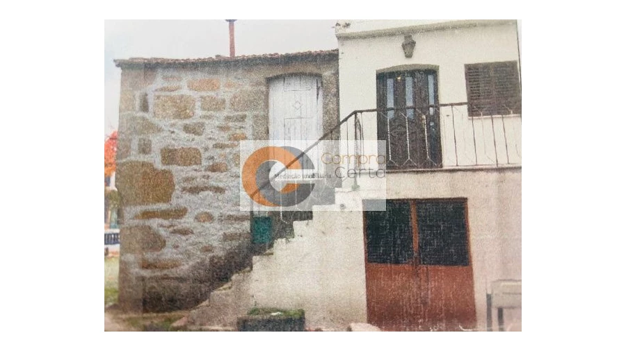 Moradia T4 para Venda em São Martinho de Antas e Paradela de Guiães Foto 4