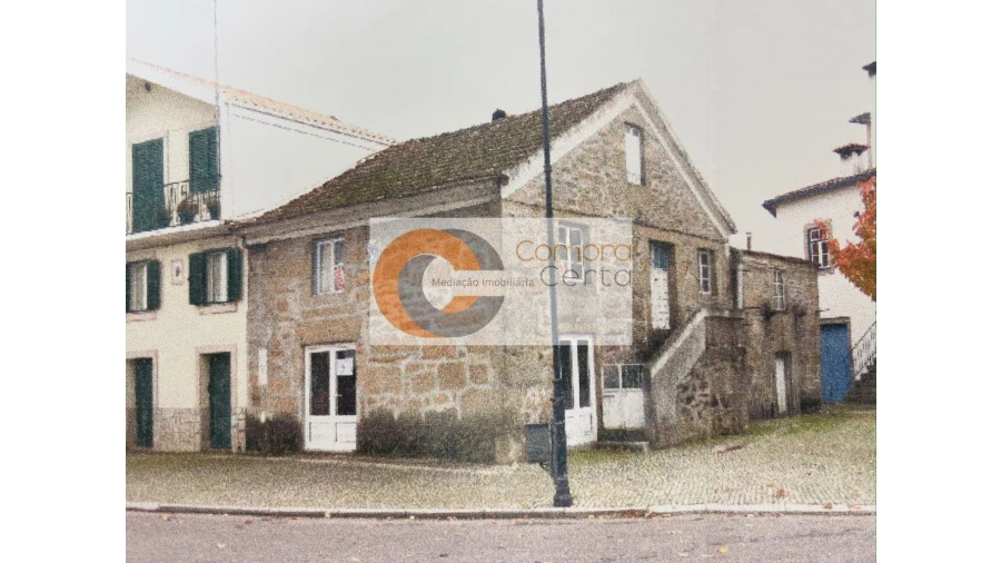 Moradia T4 para Venda em São Martinho de Antas e Paradela de Guiães Foto 2