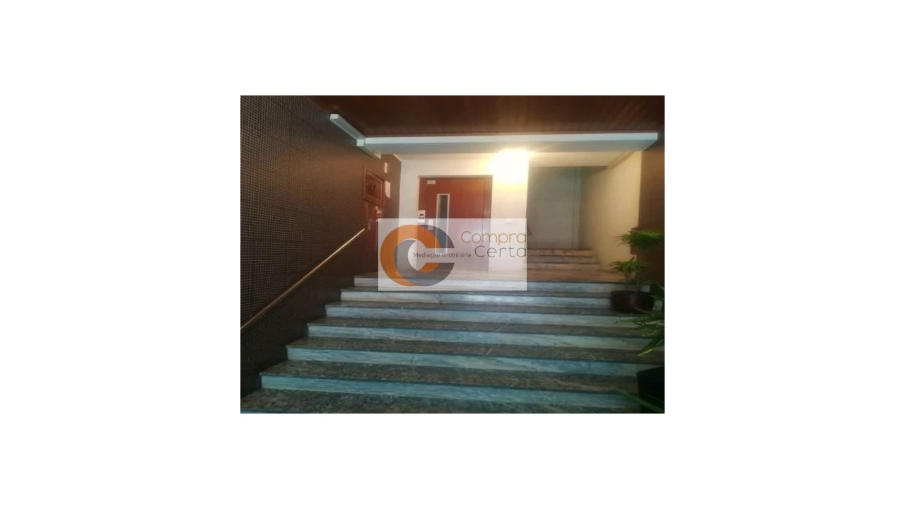 Apartamento T3 para Venda em Urgezes Foto 3