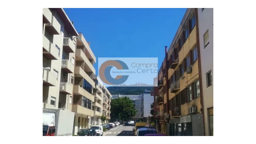 Apartamento T3 para Venda em Urgezes Foto 2