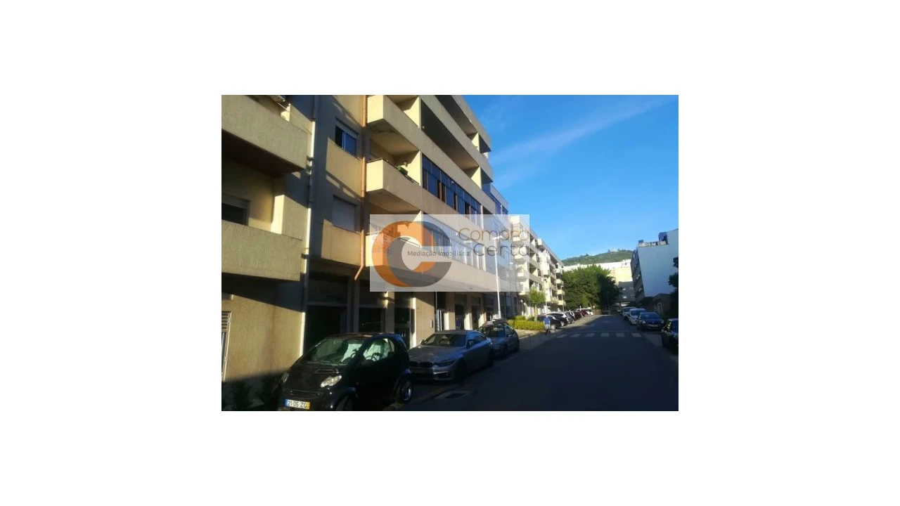 Apartamento T3 para Venda em Urgezes Foto 4