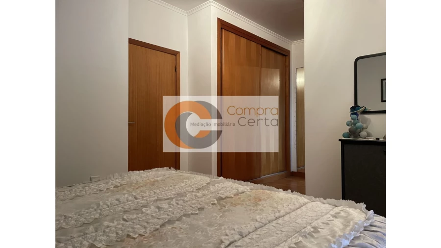 Moradia T3 para Venda em Castelões Foto 8