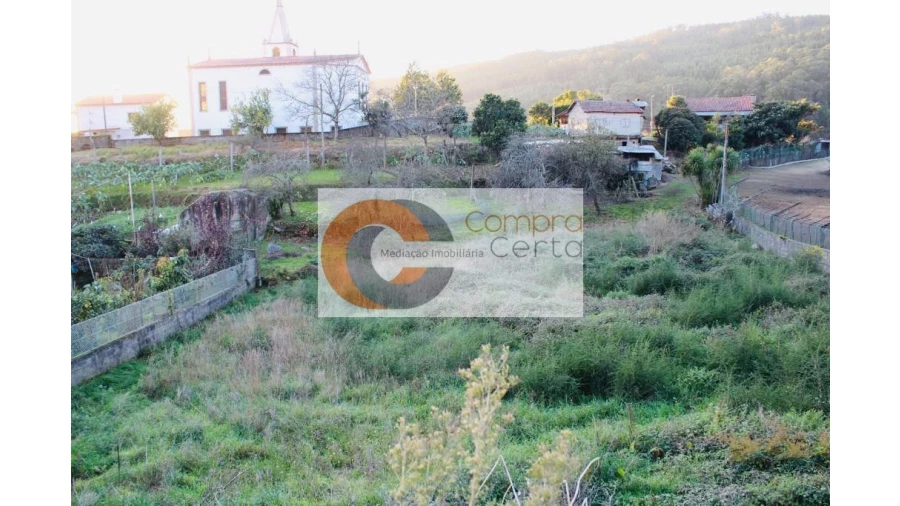 Moradia T3 para Venda em Vale (São Cosme), Telhado e Portela Foto 18