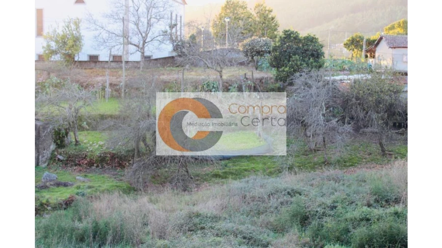 Moradia T3 para Venda em Vale (São Cosme), Telhado e Portela Foto 14