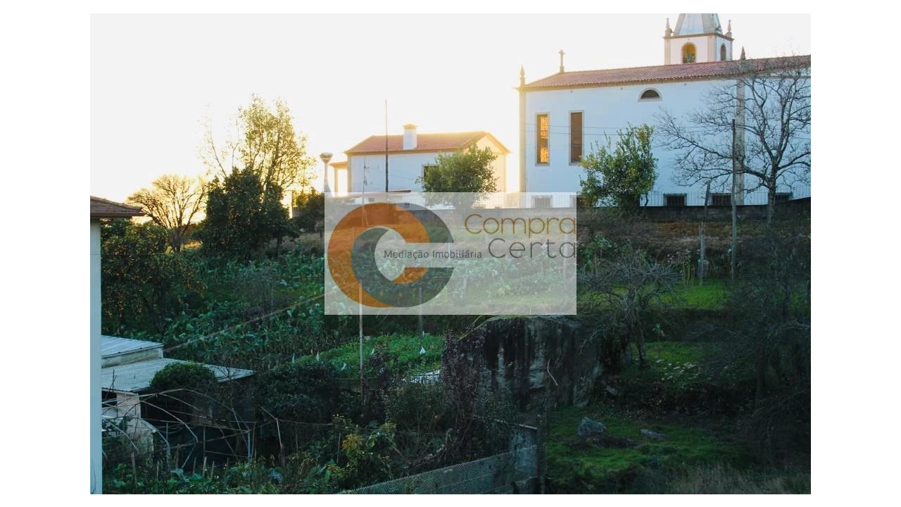 Moradia T3 para Venda em Vale (São Cosme), Telhado e Portela Foto 17