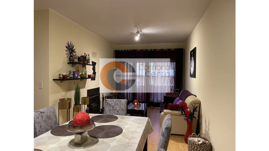 Apartamento T2 para Venda em Aldão Foto 4