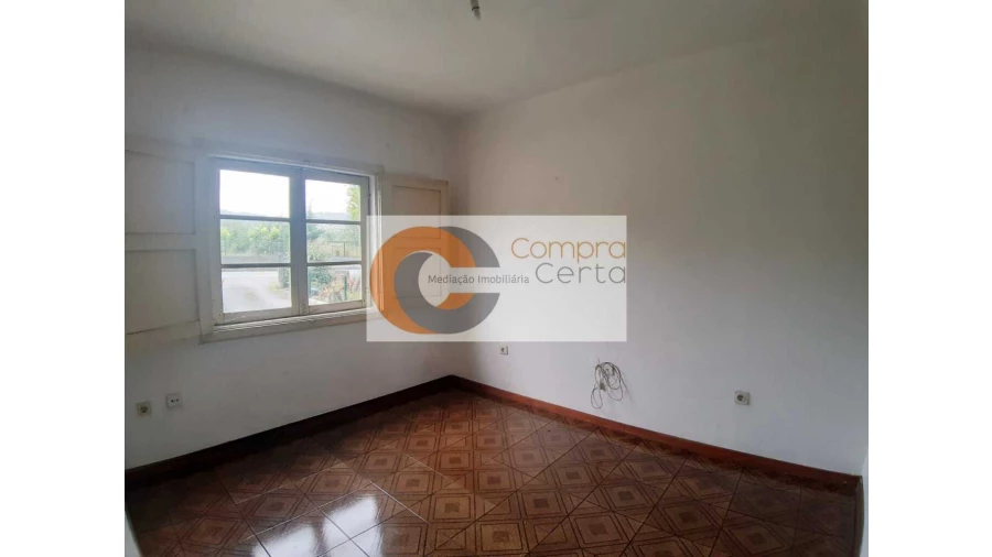 Moradia T2 para Venda em Joane Foto 13