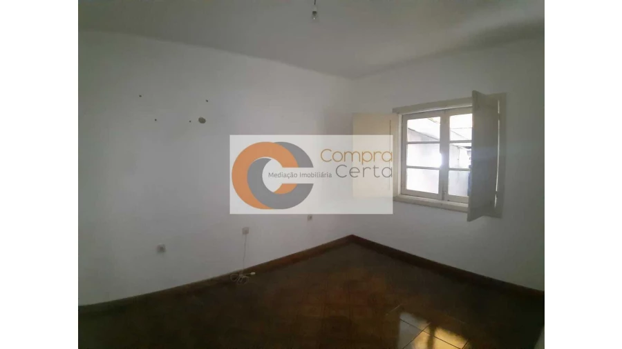 Moradia T2 para Venda em Joane Foto 11