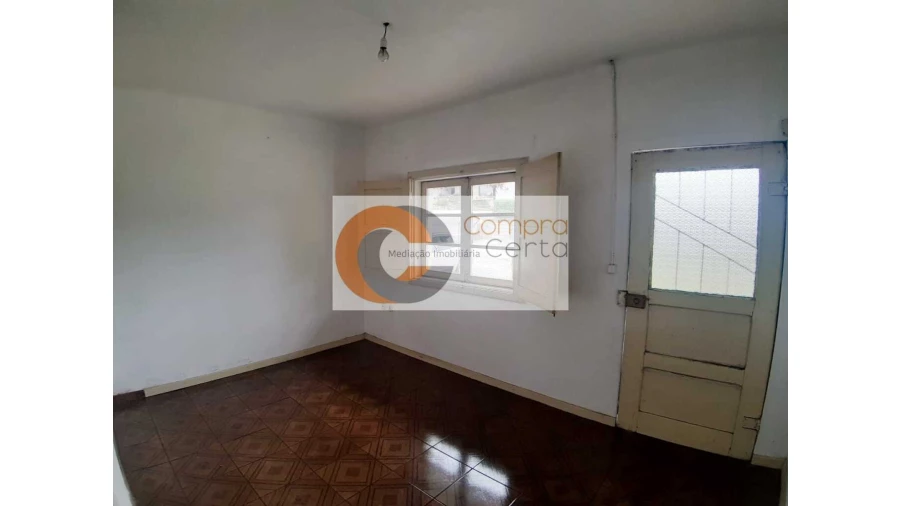 Moradia T2 para Venda em Joane Foto 12