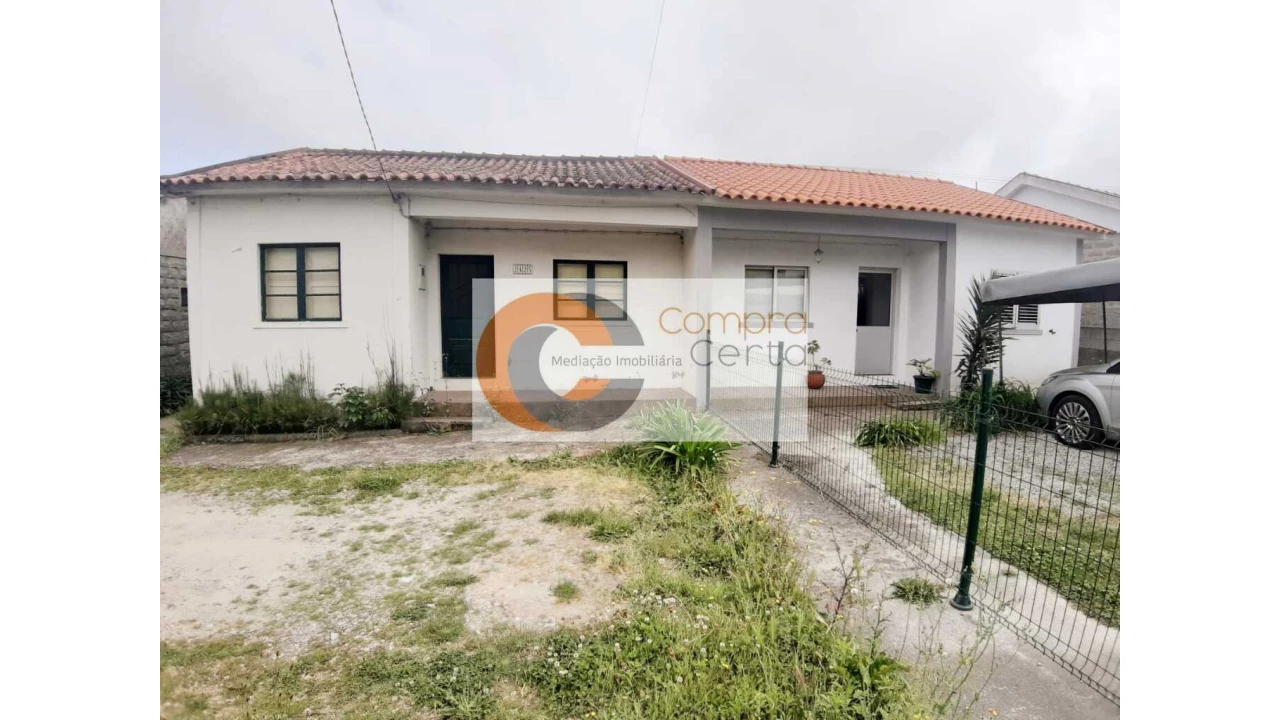 Moradia T2 para Venda em Joane Foto 1