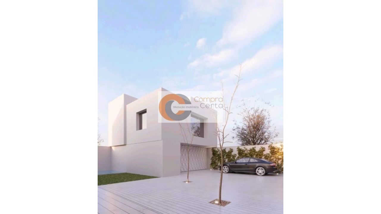 Moradia T4 para Venda em Oliveira, São Paio e São Sebastião Foto 10