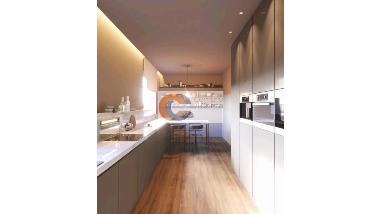 Moradia T4 para Venda em Oliveira, São Paio e São Sebastião Foto 14