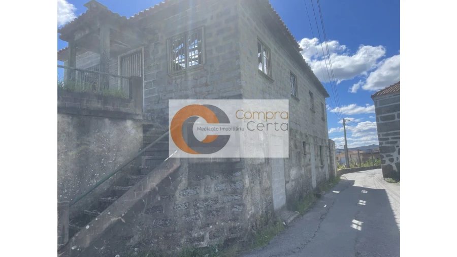 Moradia T3 para Venda em Pousada de Saramagos Foto 4