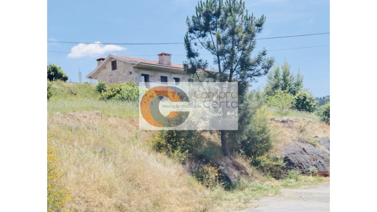 Quinta T5 para Venda em Selho (São Cristovão) Foto 4