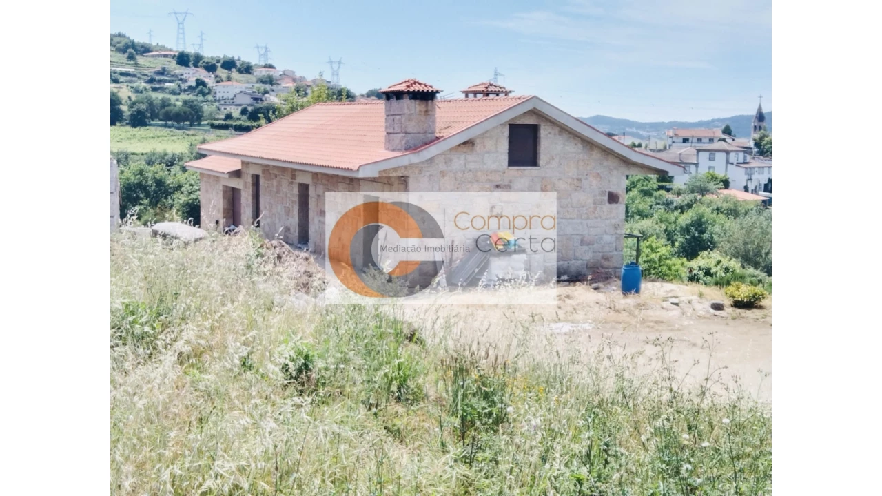 Quinta T5 para Venda em Selho (São Cristovão) Foto 3