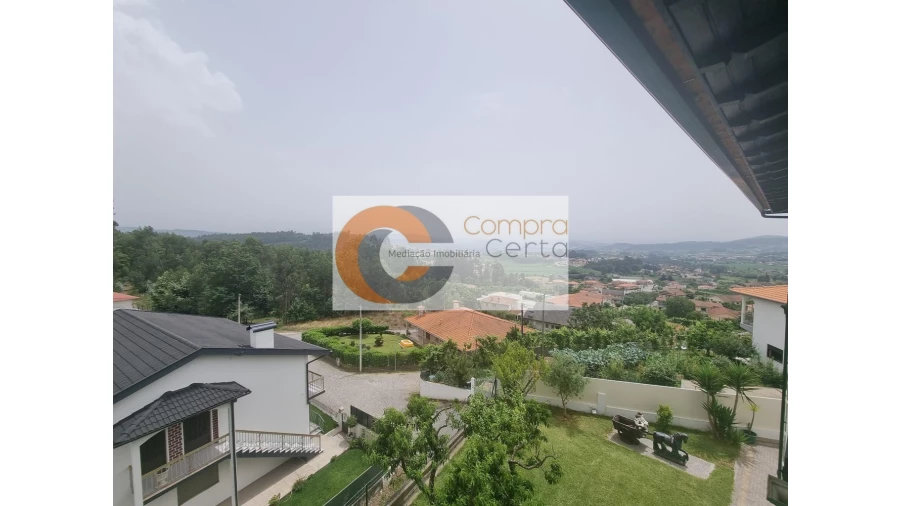 Moradia T7 para Venda em Longos Foto 3