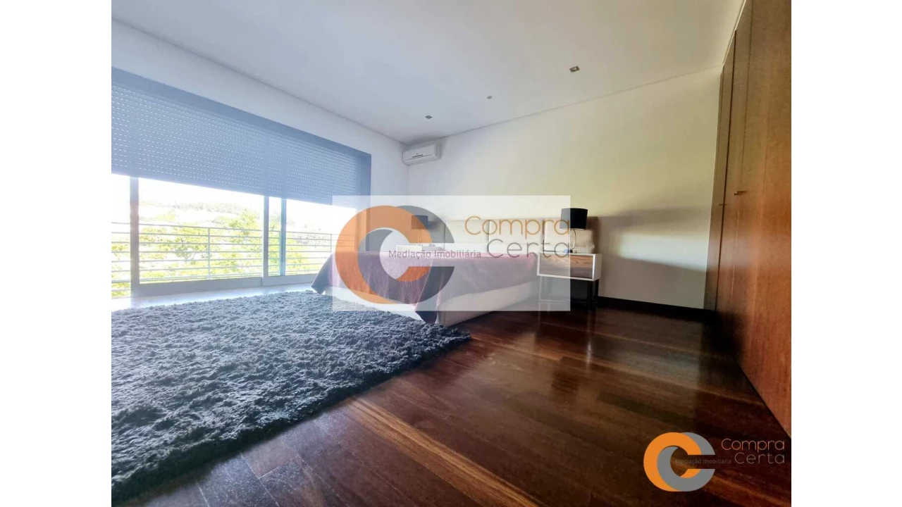 Moradia T4 para Venda em Fermentões Foto 14