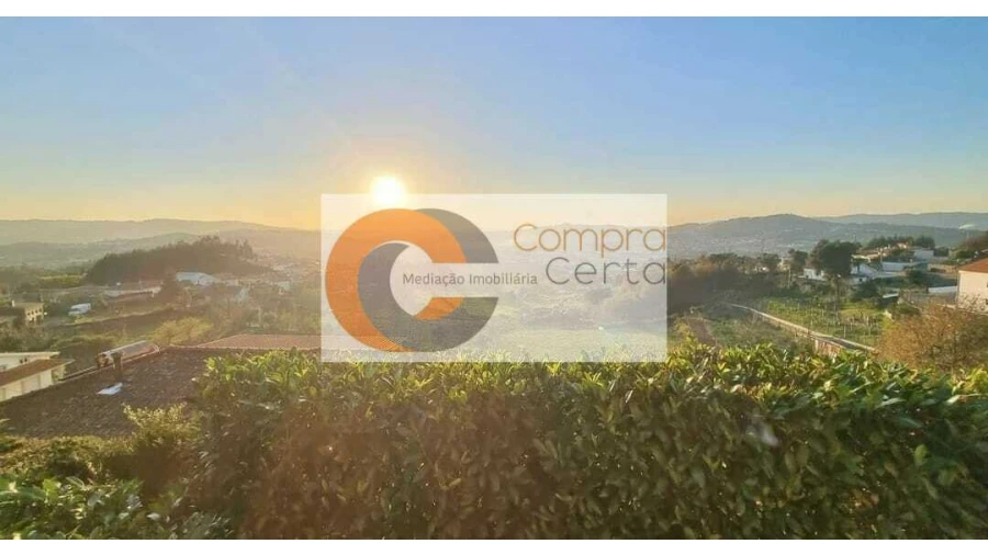 Moradia T4 para Venda em Serzedelo Foto 6