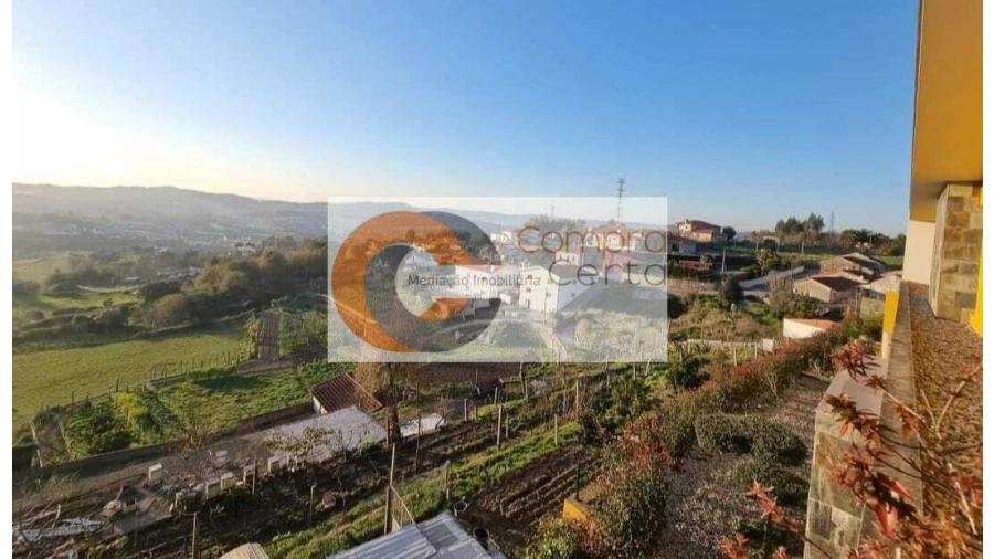 Moradia T4 para Venda em Serzedelo Foto 5