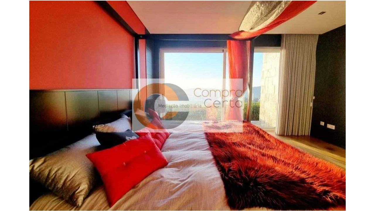 Moradia T4 para Venda em Serzedelo Foto 10