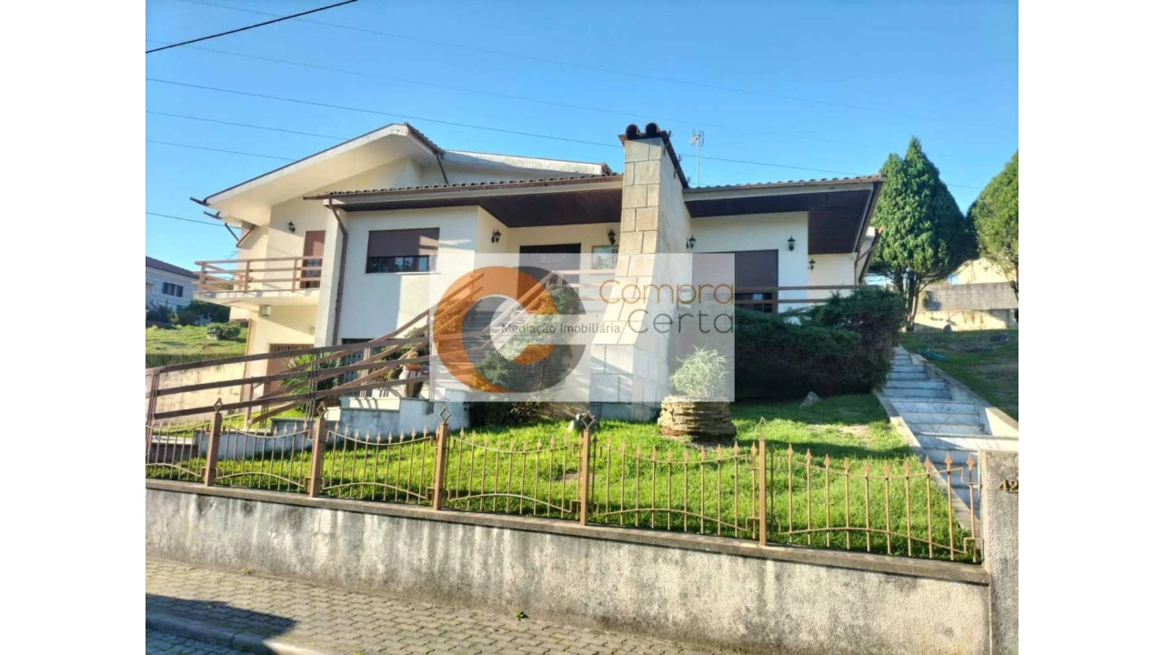 Moradia T3 para Venda em Santo Emilião Foto 2