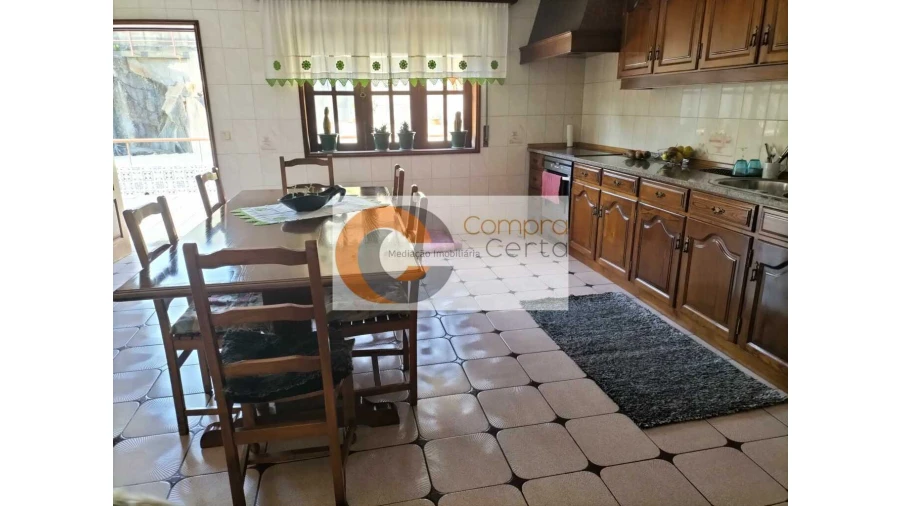 Moradia T3 para Venda em Santo Emilião Foto 15