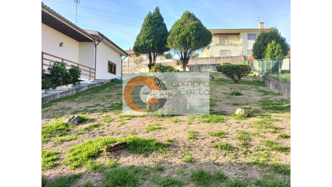 Moradia T3 para Venda em Santo Emilião Foto 13