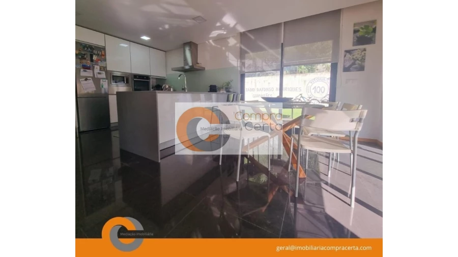 Moradia T4 para Venda em Selho (São Jorge) Foto 5