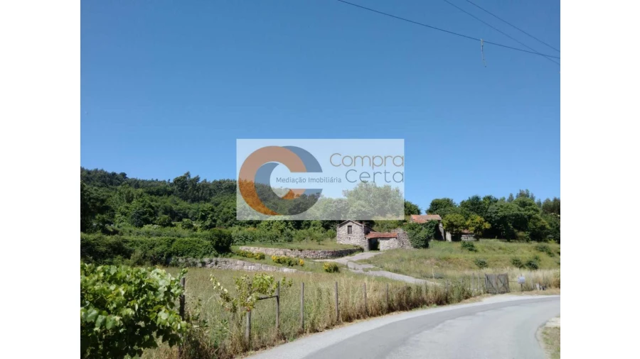 Quinta T0 para Venda em Abação e Gémeos Foto 9