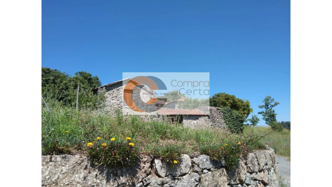 Quinta T0 para Venda em Abação e Gémeos Foto 8