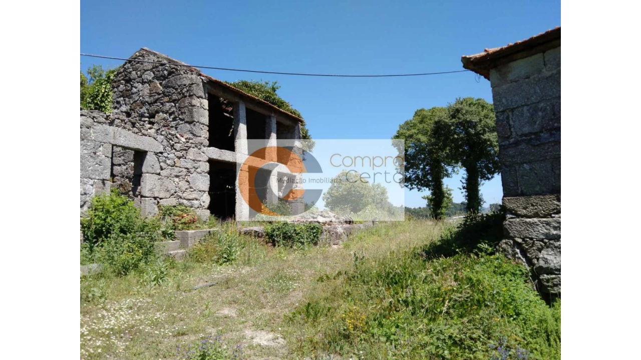 Quinta T0 para Venda em Abação e Gémeos Foto 2