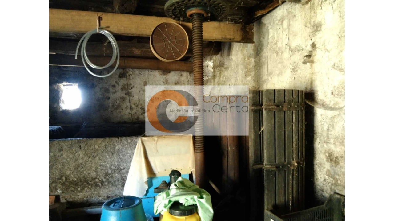 Quinta T0 para Venda em Abação e Gémeos Foto 10