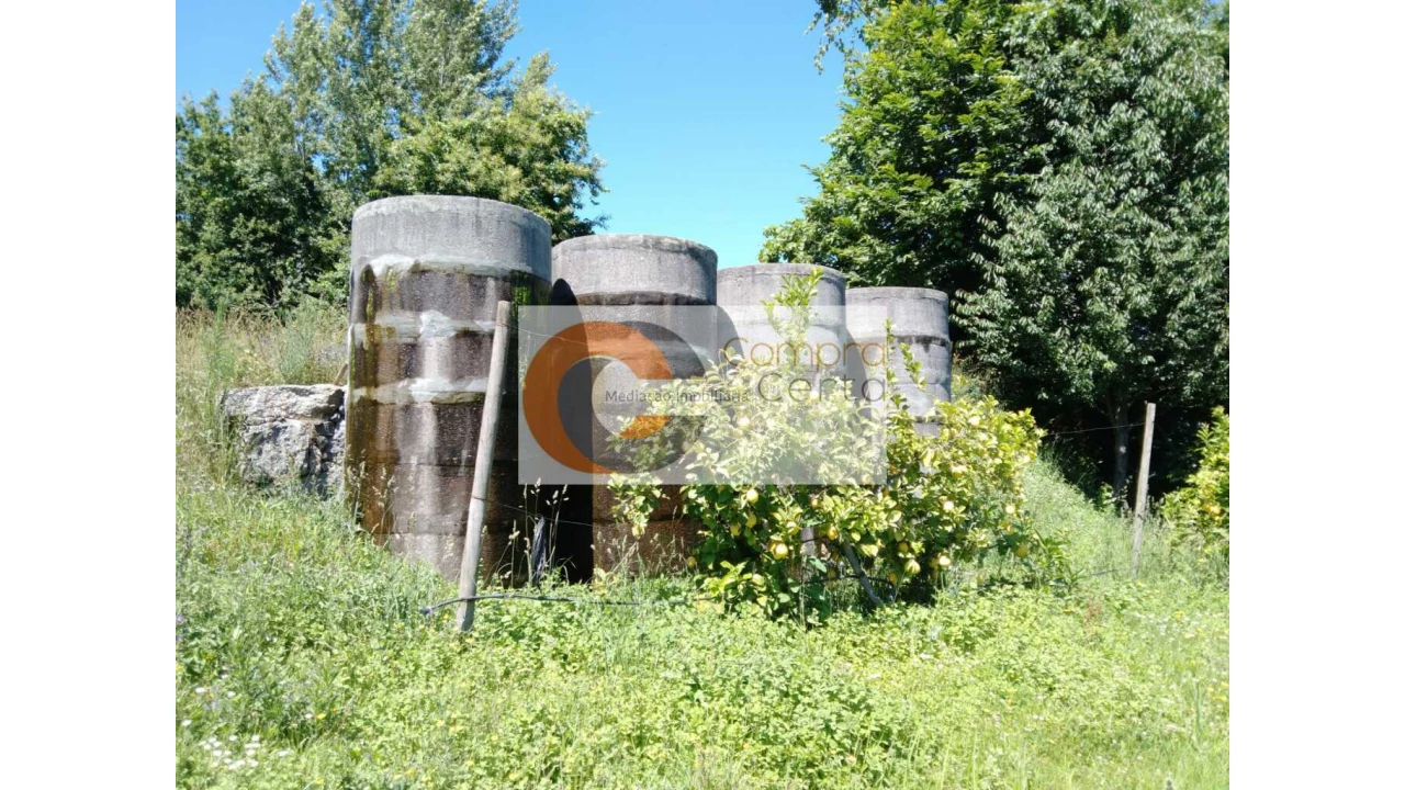 Quinta T0 para Venda em Abação e Gémeos Foto 11