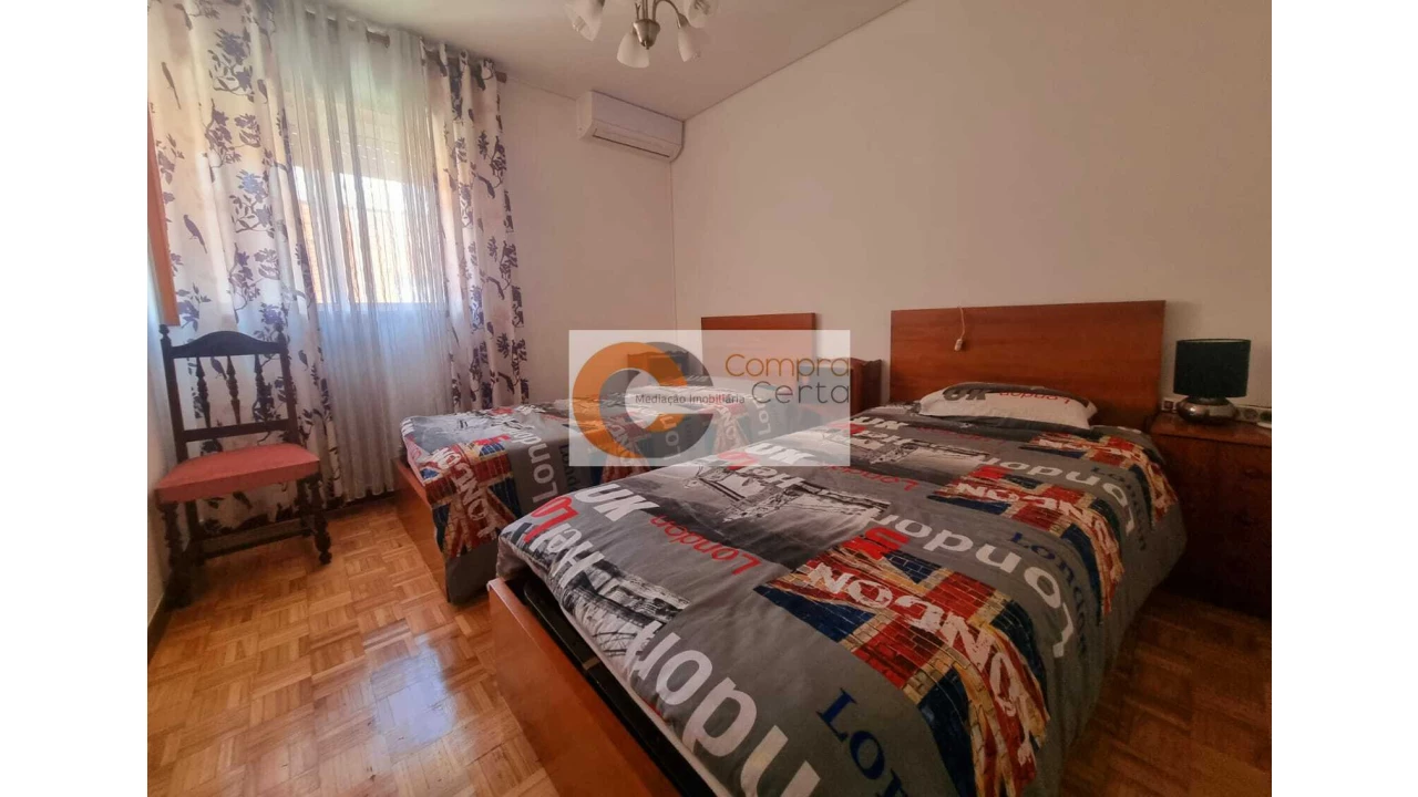 Apartamento T4 para Venda em Barco Foto 6