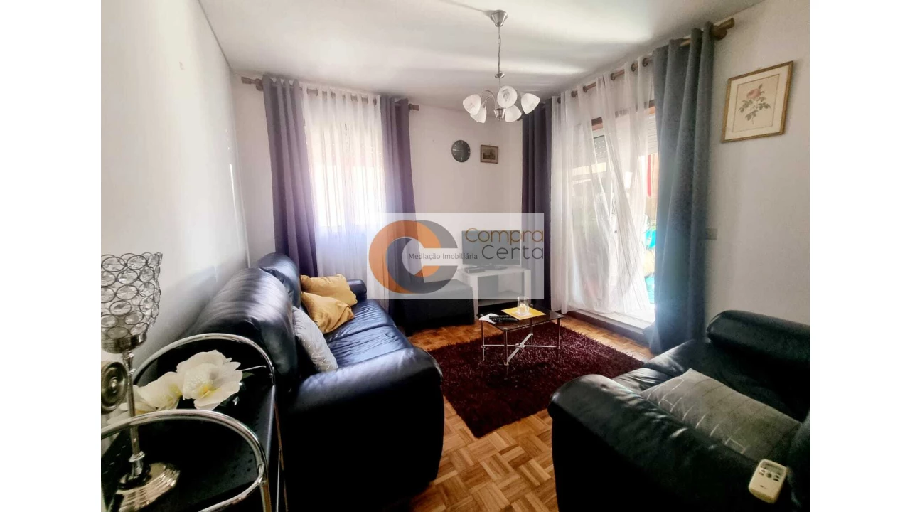 Apartamento T4 para Venda em Barco Foto 5